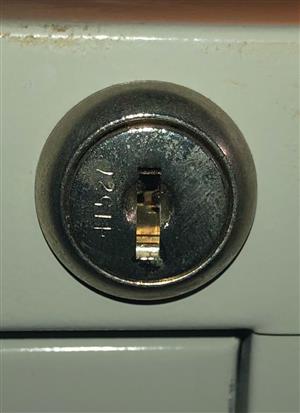 Hirsh HI527 File Cabinet Lock Key