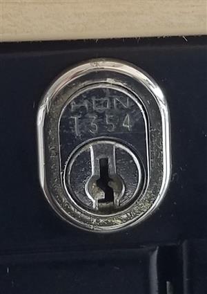 HON T354 File Cabinet Key Lock