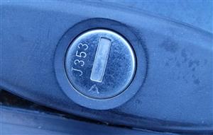 Leer J353 Truck Cap Lock Key