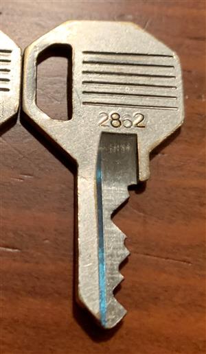 Master 2862 Padlock Key