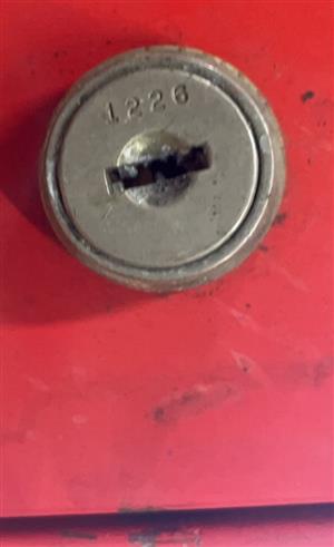 SnapOn 1226 Toolbox Lock Key