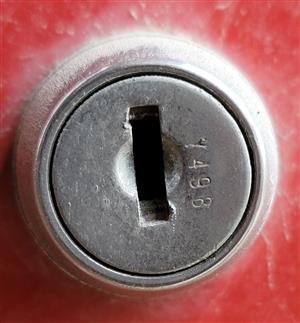 Snap-On Y498 Toolbox Lock Key