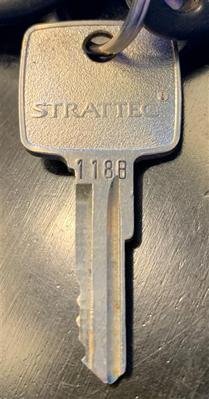 Strattec 118B Key