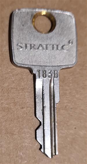 Strattec 183B Lock Key