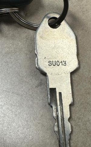 SU13 Original Strattec Key