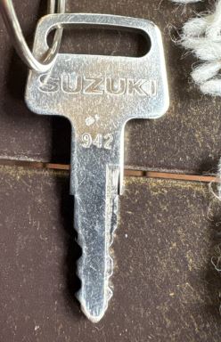 Suzuki 942 Original Key