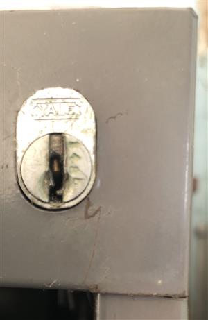 Yale 1486 File Cabinet Lock Key